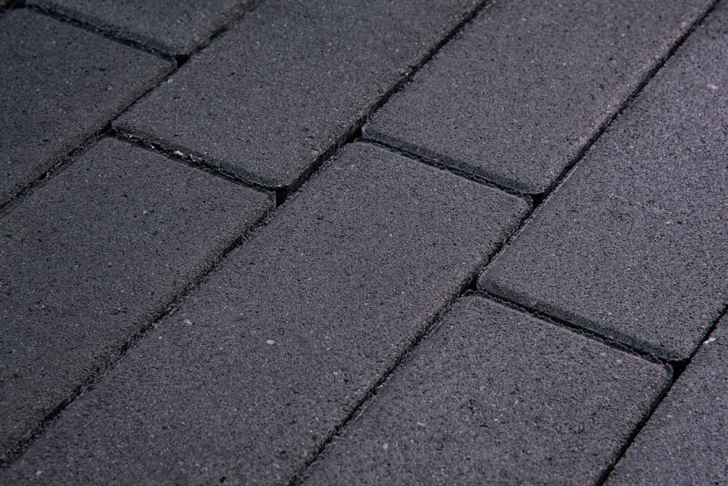 Тротуарная плитка Готика Profi, Супер черный, Калипсо, 200х200х60 мм на с/ц