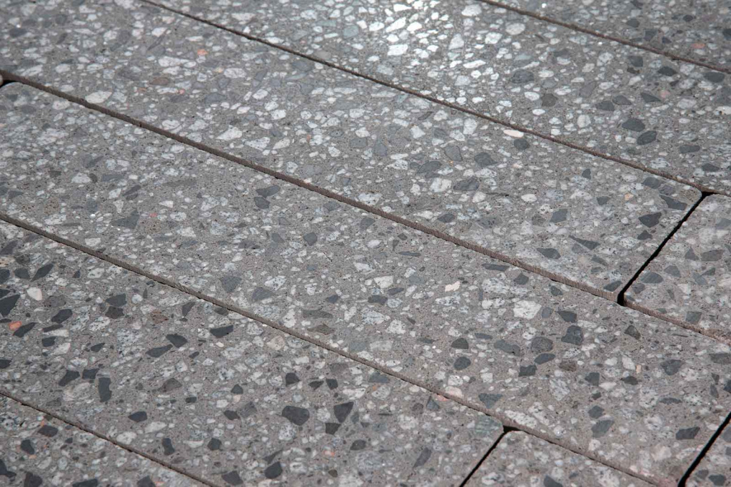 Тротуарная плитка Готика Granite FINO, Галенит, Плита, 600х300х60 мм