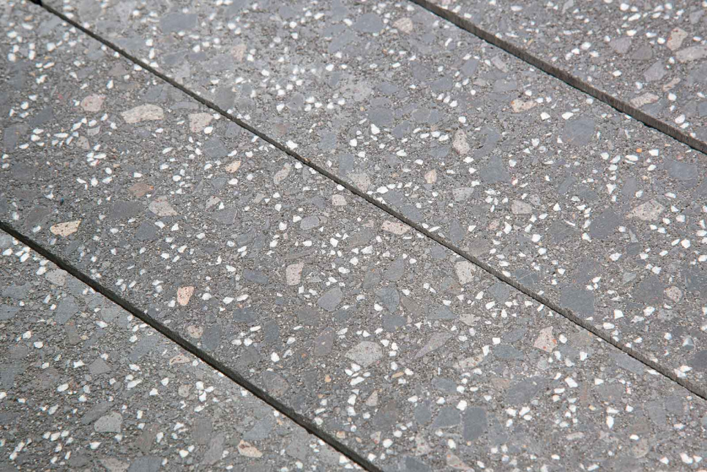 Тротуарная плитка Готика Granite FINO, Ильменит, Плита, 600х300х80 мм