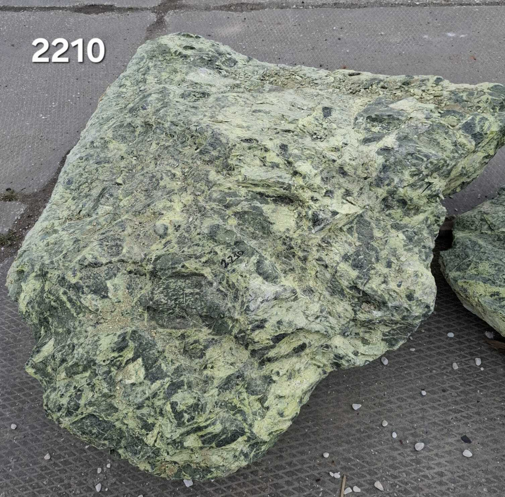 Змеевик глыба в ассортименте Змеевик глыба в ассортименте